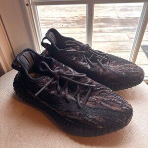 Yeezy 350 v2 MX Rock